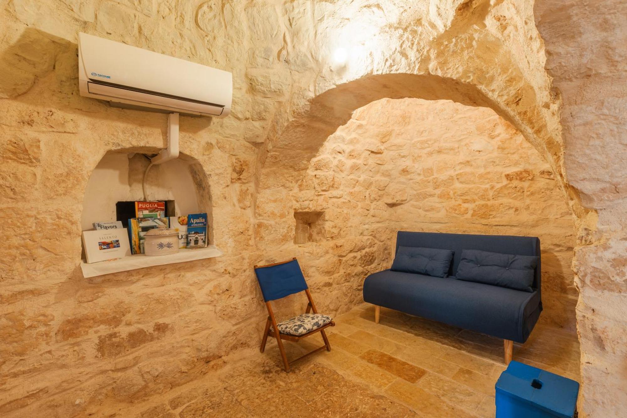 Appartamento Trullo Tarantini con piscina privata Latiano Esterno foto