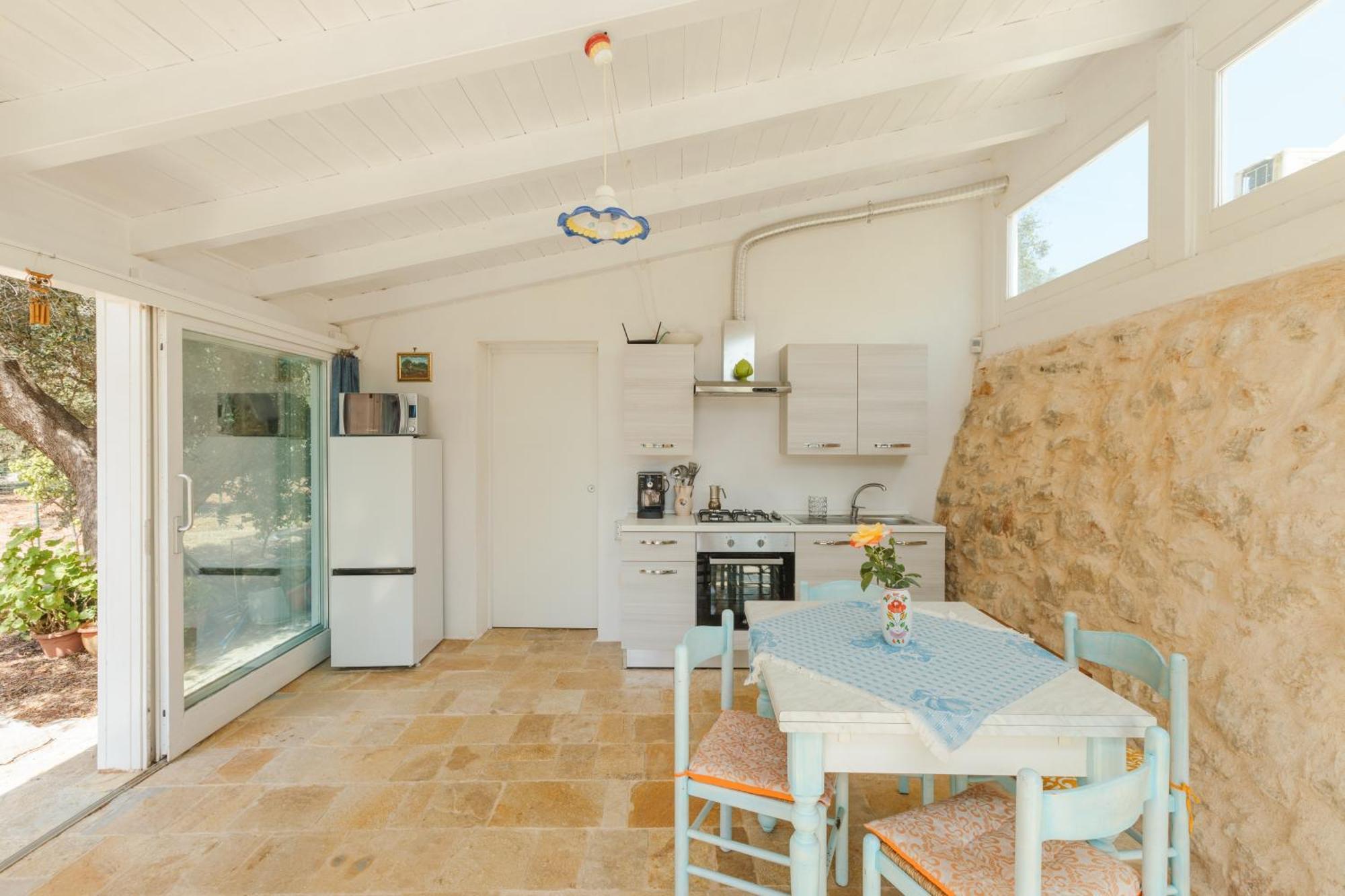 Appartamento Trullo Tarantini con piscina privata Latiano Esterno foto