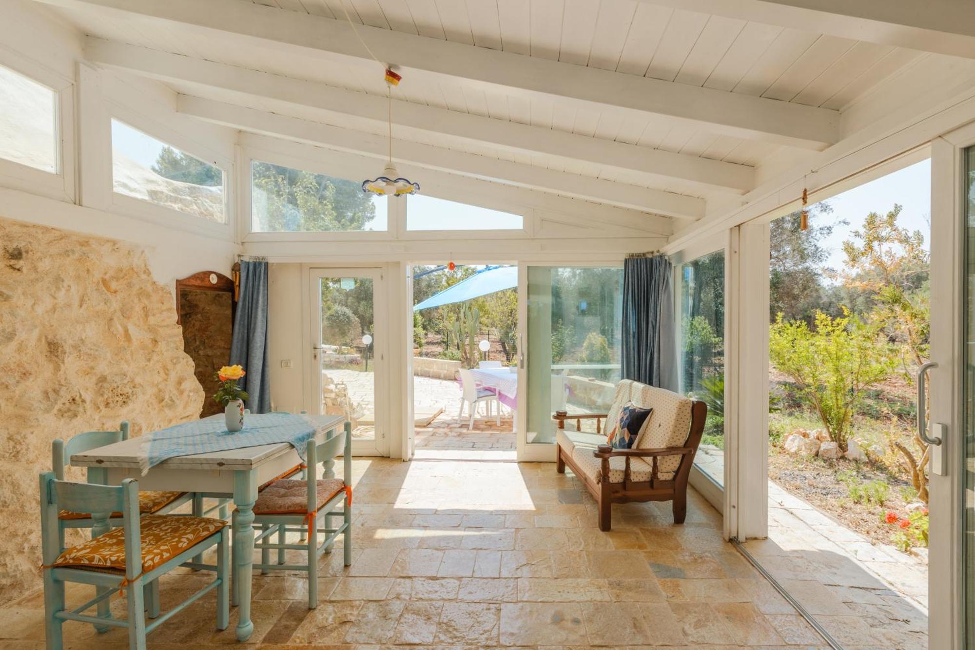 Appartamento Trullo Tarantini con piscina privata Latiano Esterno foto