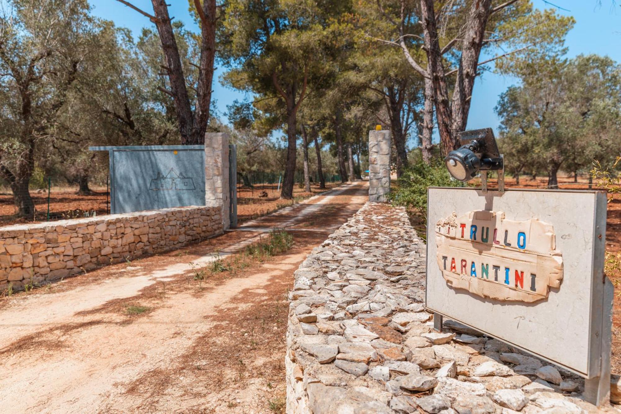 Appartamento Trullo Tarantini con piscina privata Latiano Esterno foto
