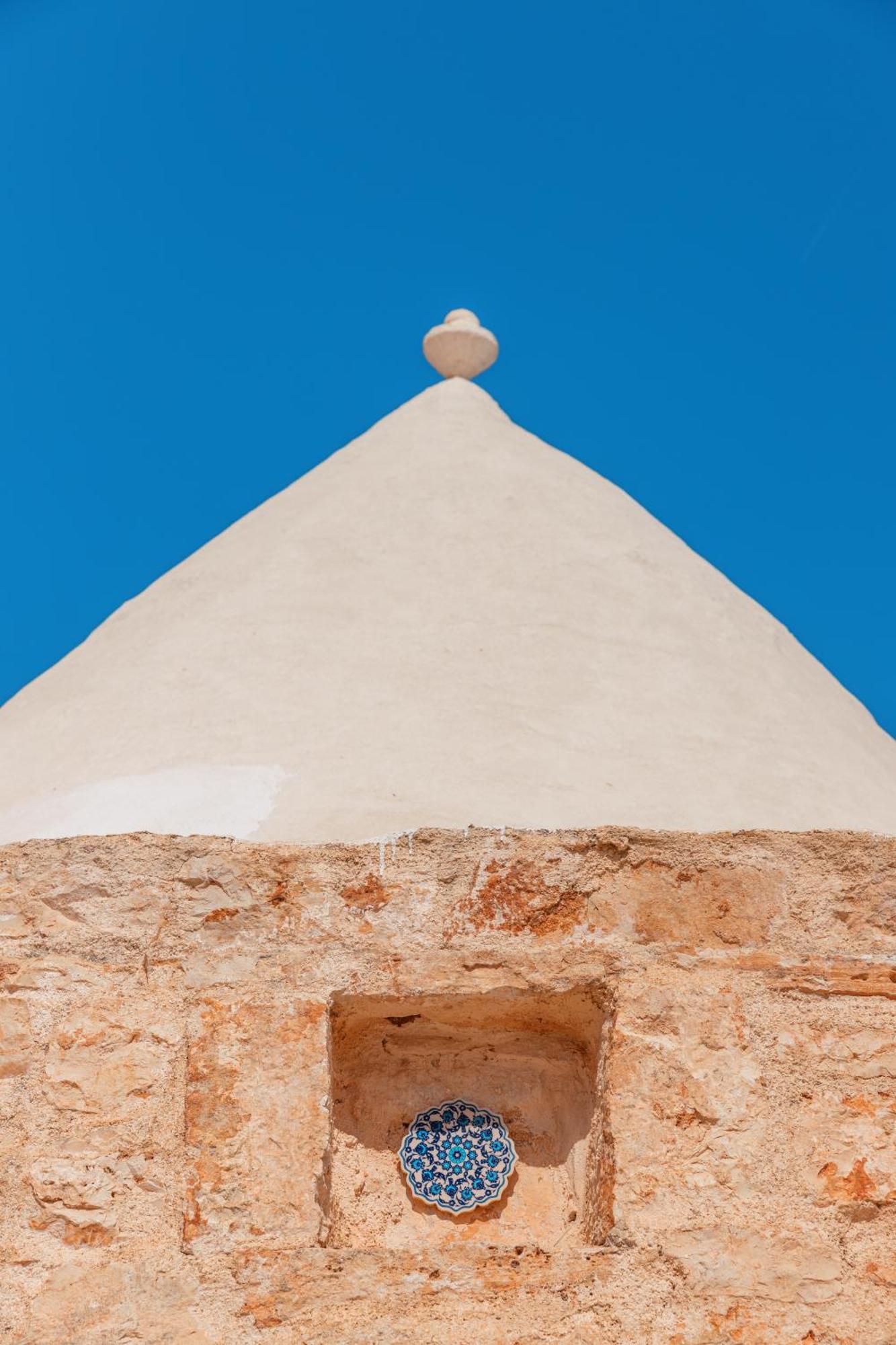 Appartamento Trullo Tarantini con piscina privata Latiano Esterno foto
