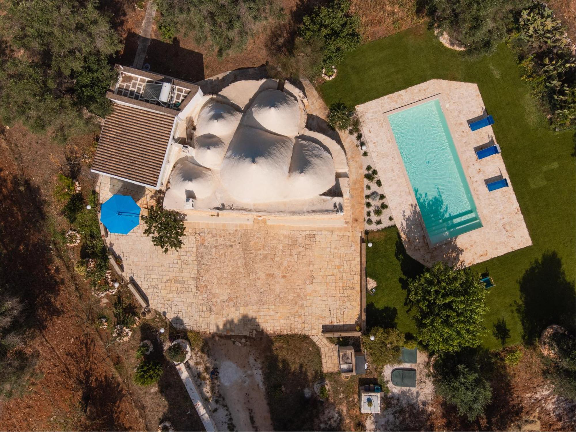 Appartamento Trullo Tarantini con piscina privata Latiano Esterno foto